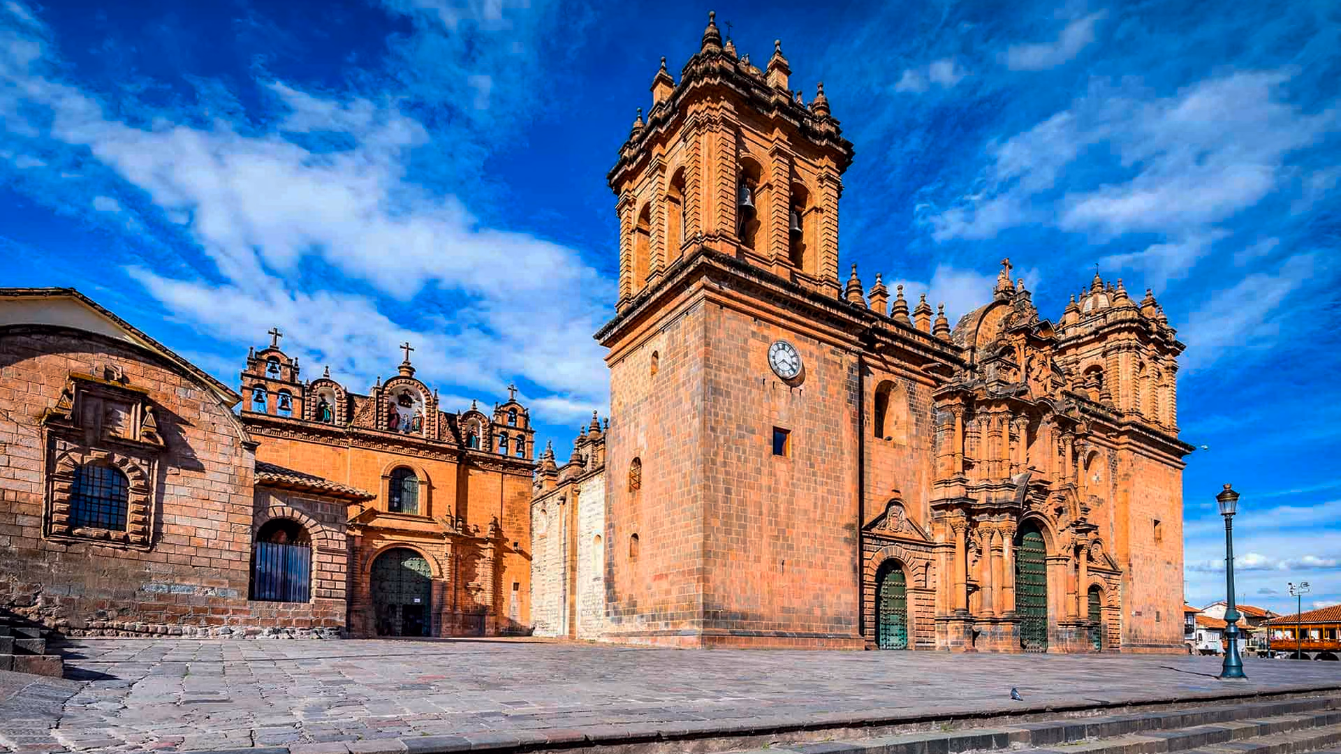Famosa por su increíble fusión de arquitectura inca y colonial.